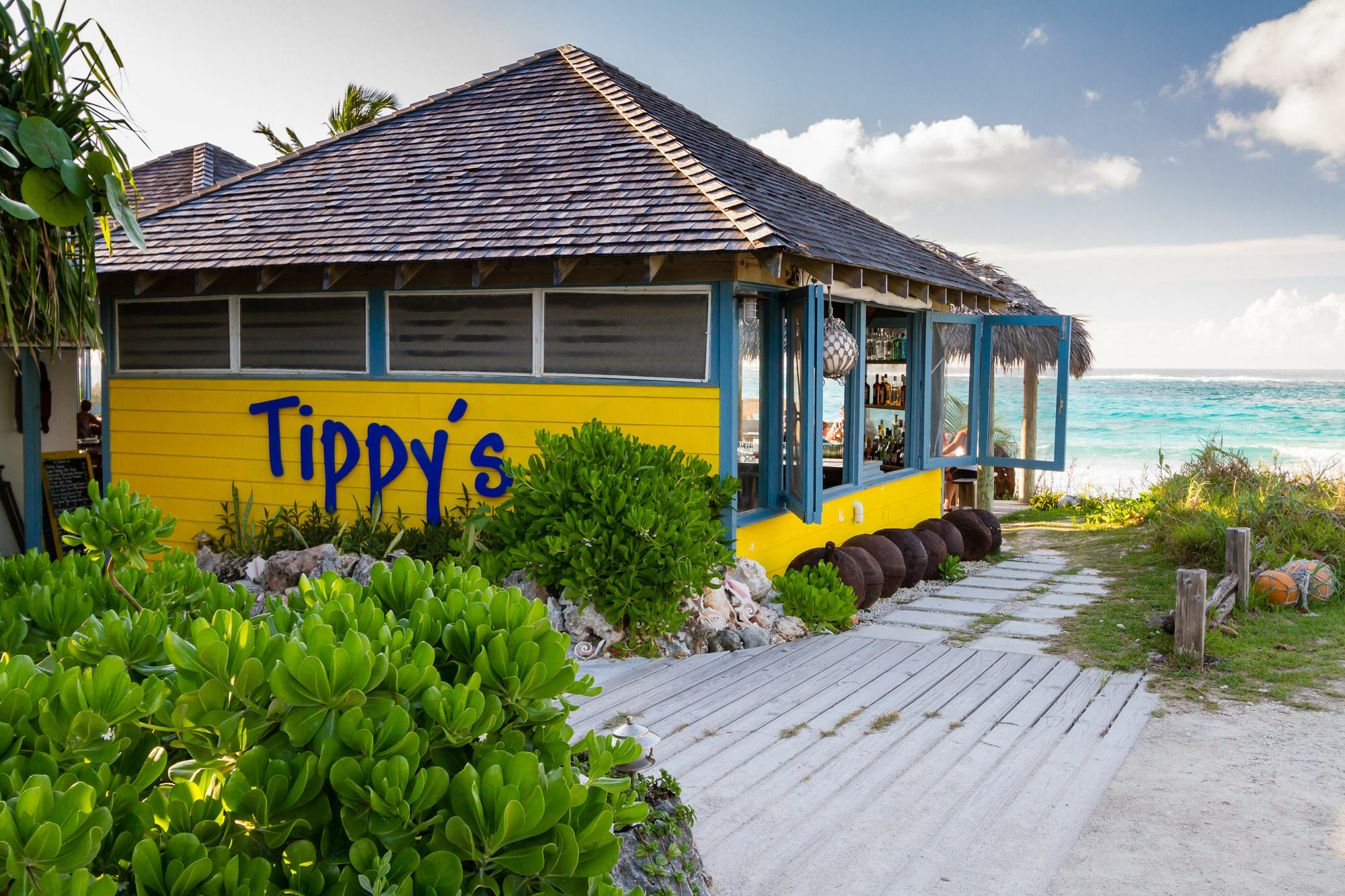 Pineapple Fields Aparthotel Governor's Harbour Exterior photo